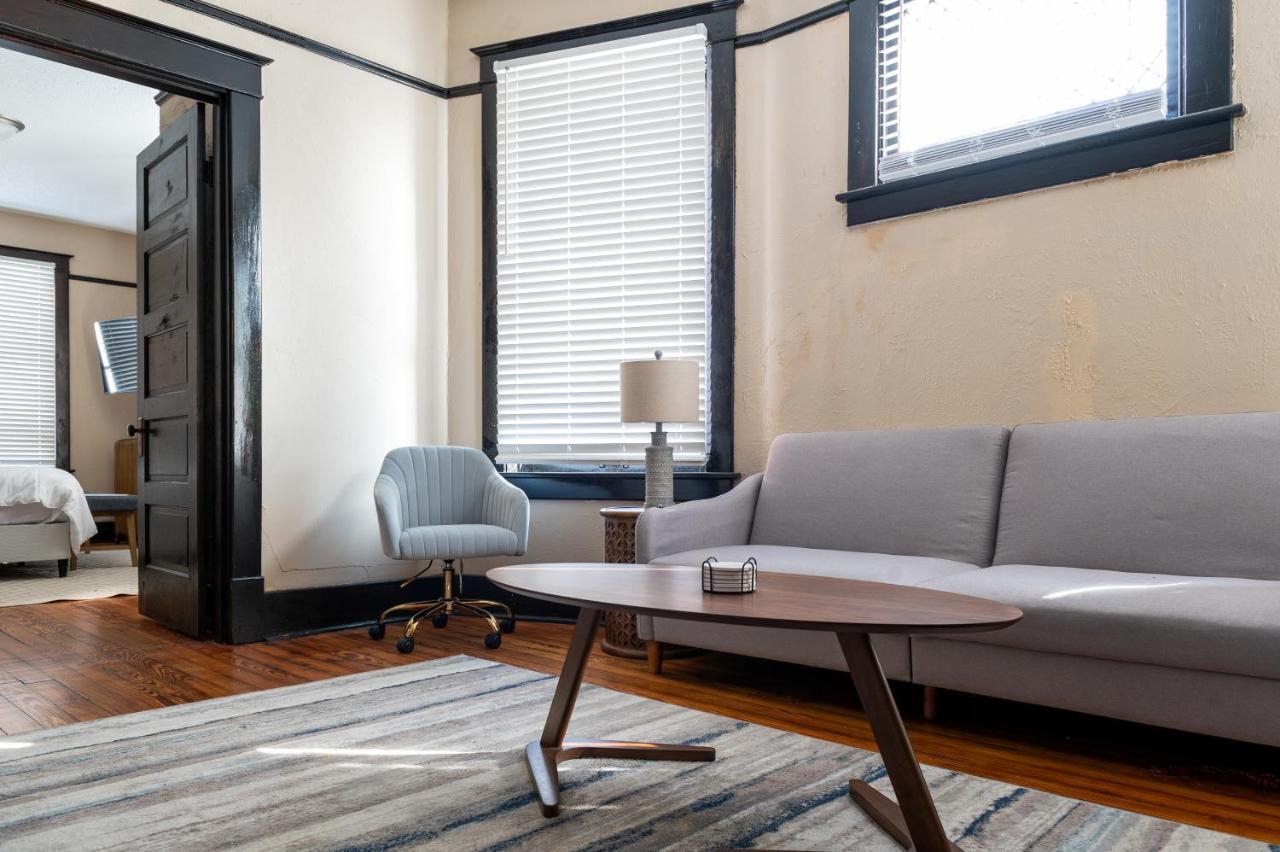 Updated 3 Bedroom Unit With Balcony! Cap-Girardeau Extérieur photo